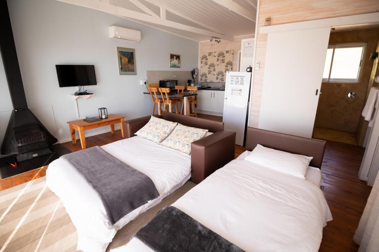Big Sky Cottages Wolseley 외부 사진