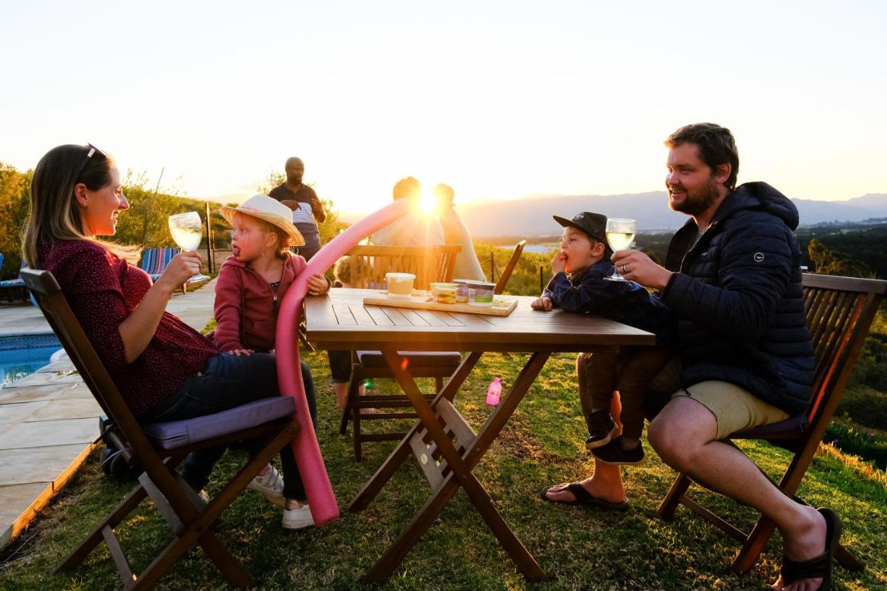Big Sky Cottages Wolseley 외부 사진